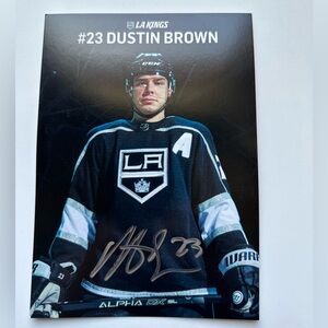 Los Angeles kings Dustin Brown player card autograph with certificate